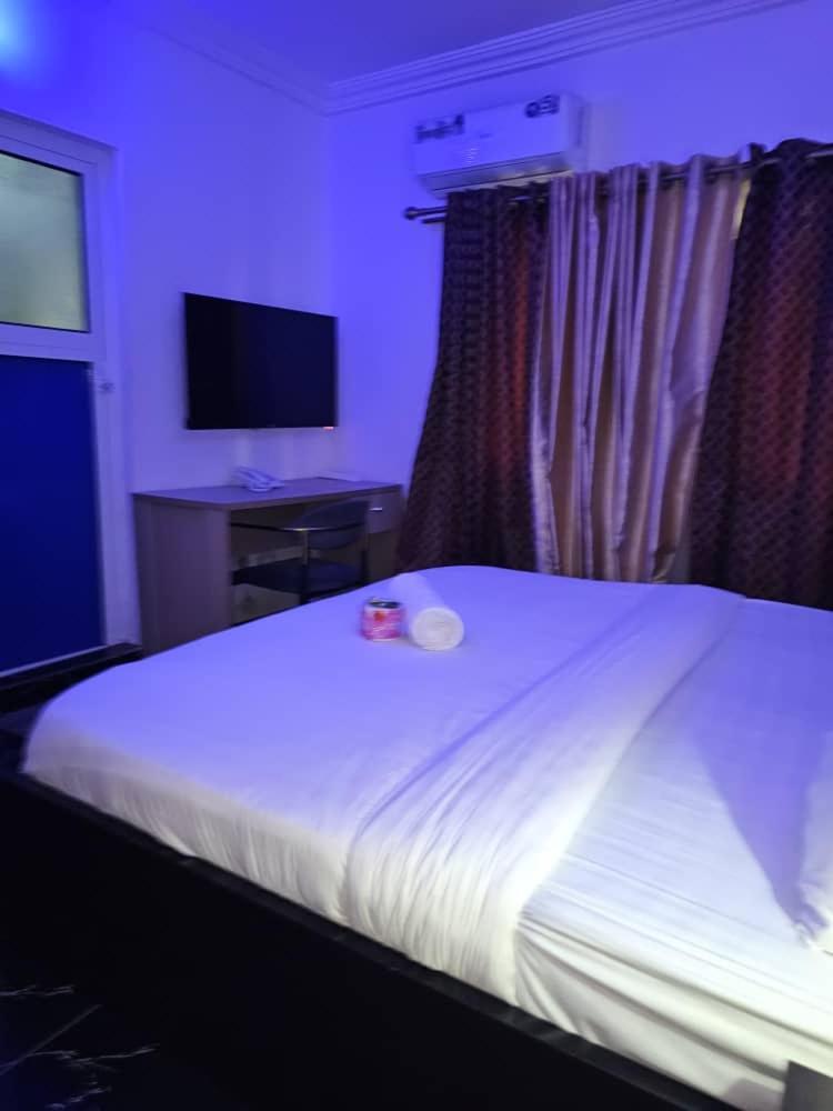 Vhs Vinchee Suites Lagos Exterior foto